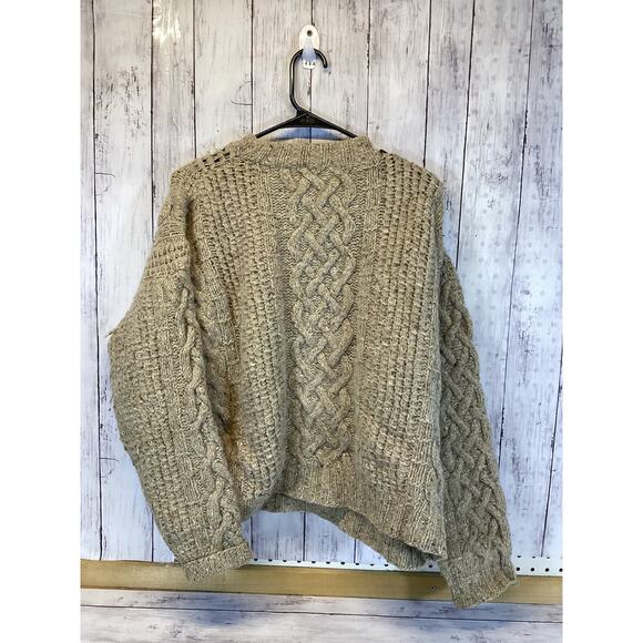 Authentic Vintage Gucci Made in Italy Oversized Cable Knit Sweater - Picture 3 of 6